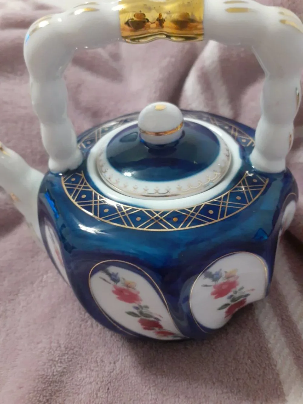 SMALL ROYAL BLUE TEAPOT, BEAUTIFUL